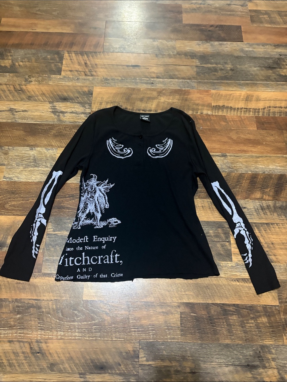 Rob Zombie x Hot Topic Shirt READ